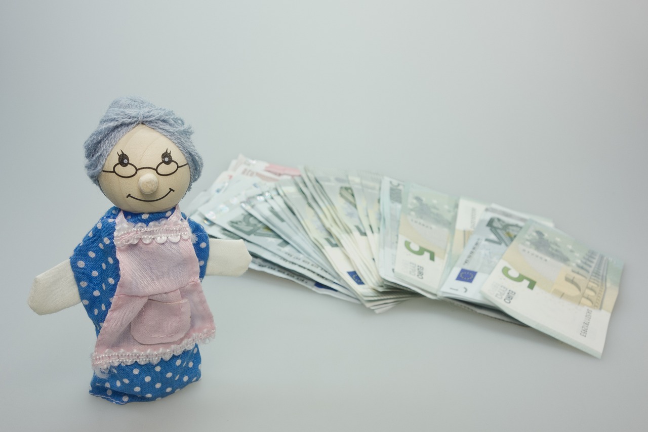 年金停止の手続きは死亡後にどう行うべきですか？